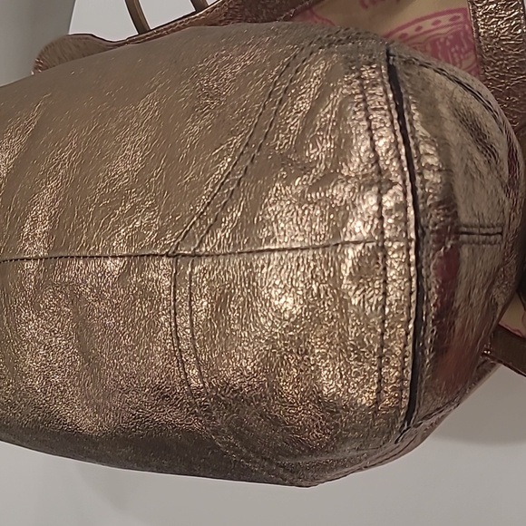 Juicy Couture Vintage Metallic Leather - Picture 6 of 11
